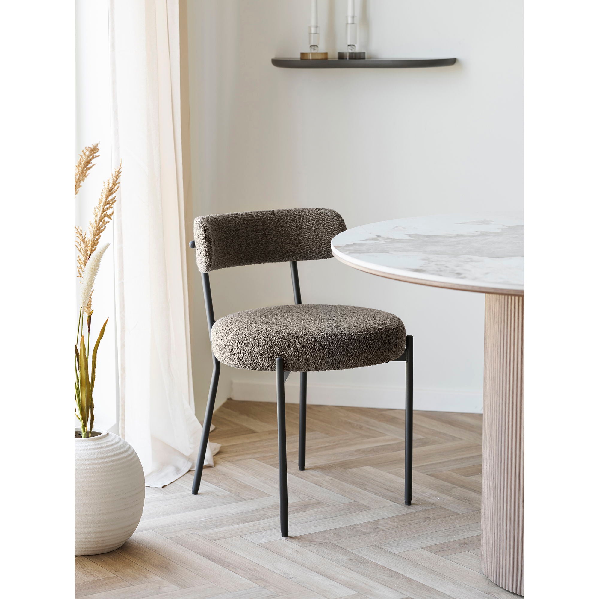 Badalona Dining table chair - Dining table chair, bouclé, brown, black legs HN1064
