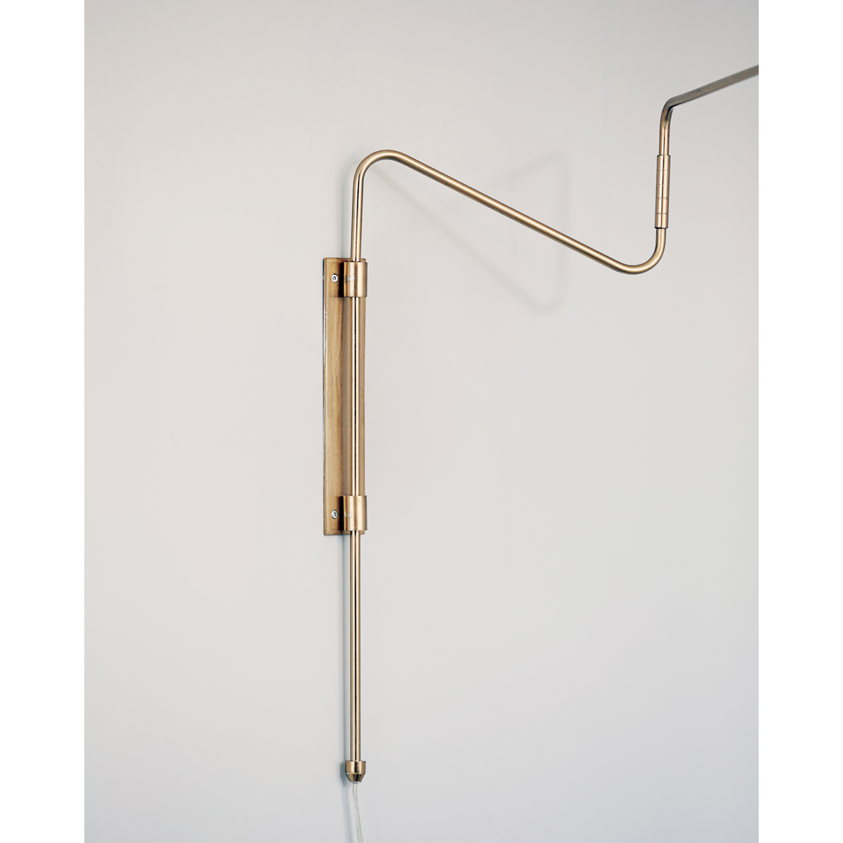 Wall lamp, HDSWing, brass