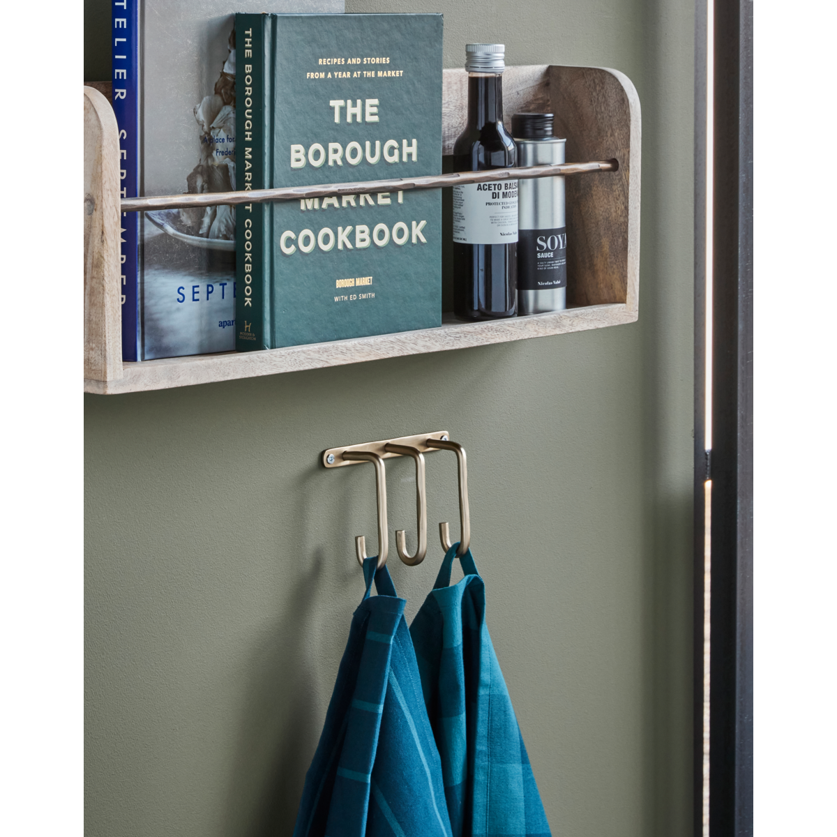 Hook, hdwelo, brushed brass finish