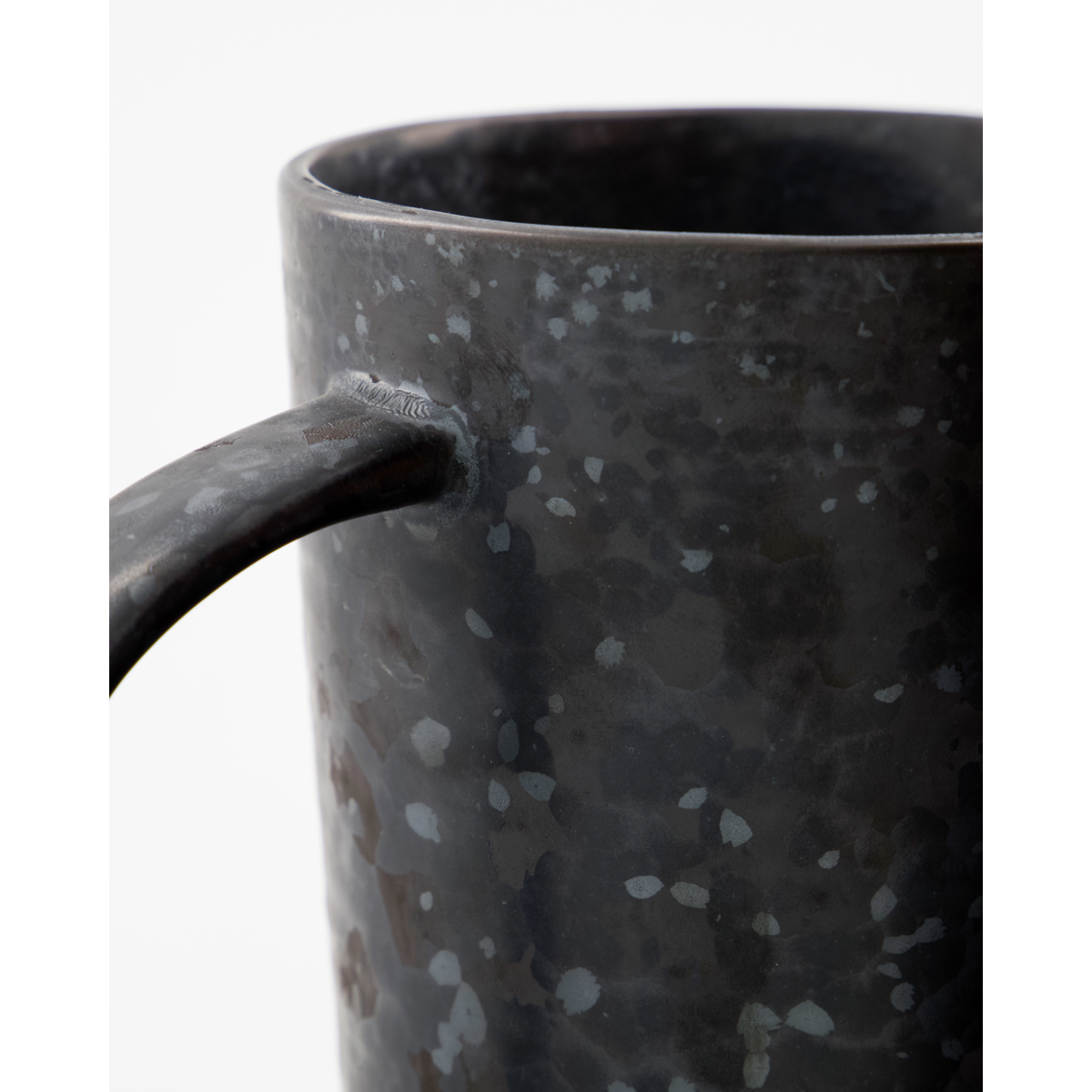 Jug, hdpion, black; brown