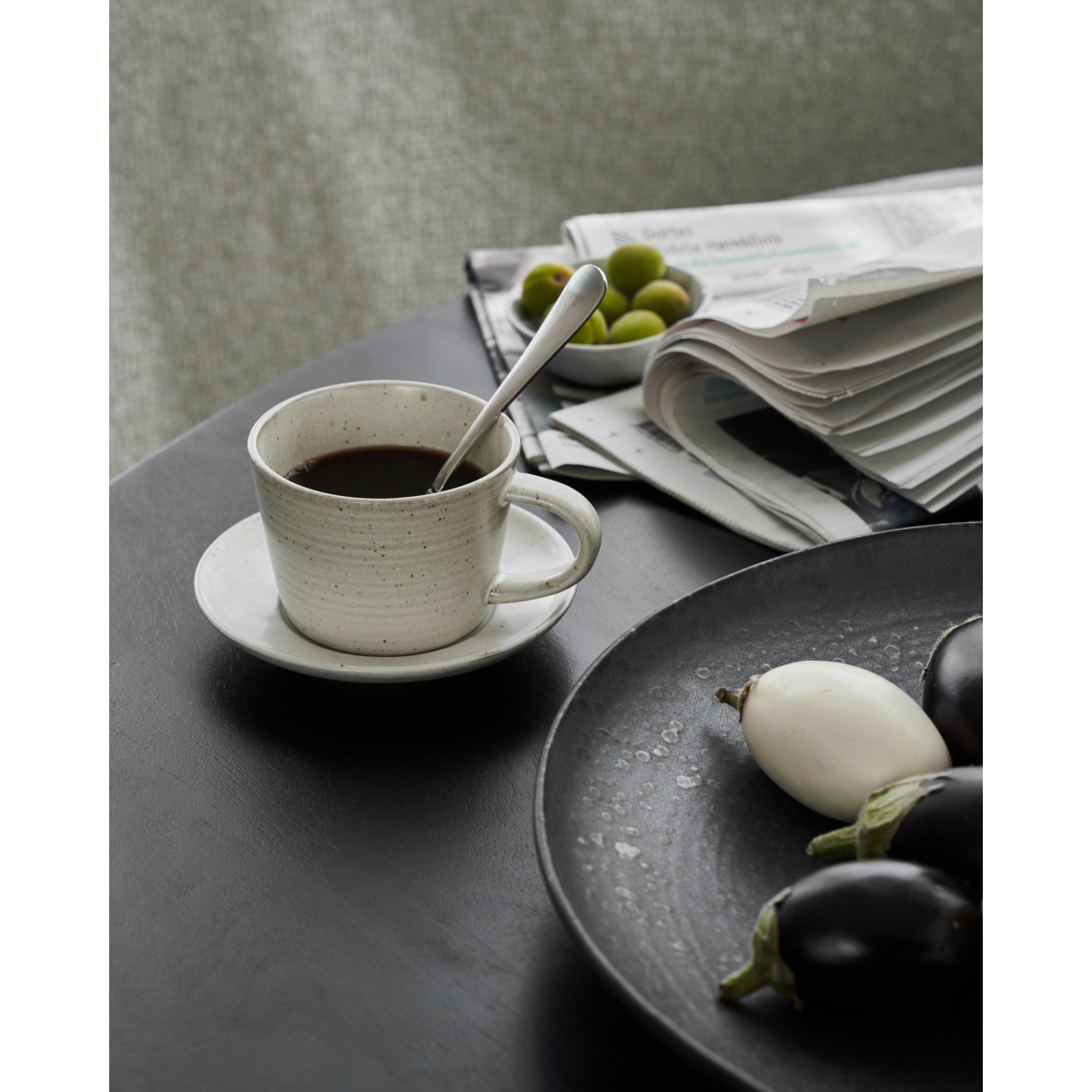 Cup with saucer, hdpion, gray; white