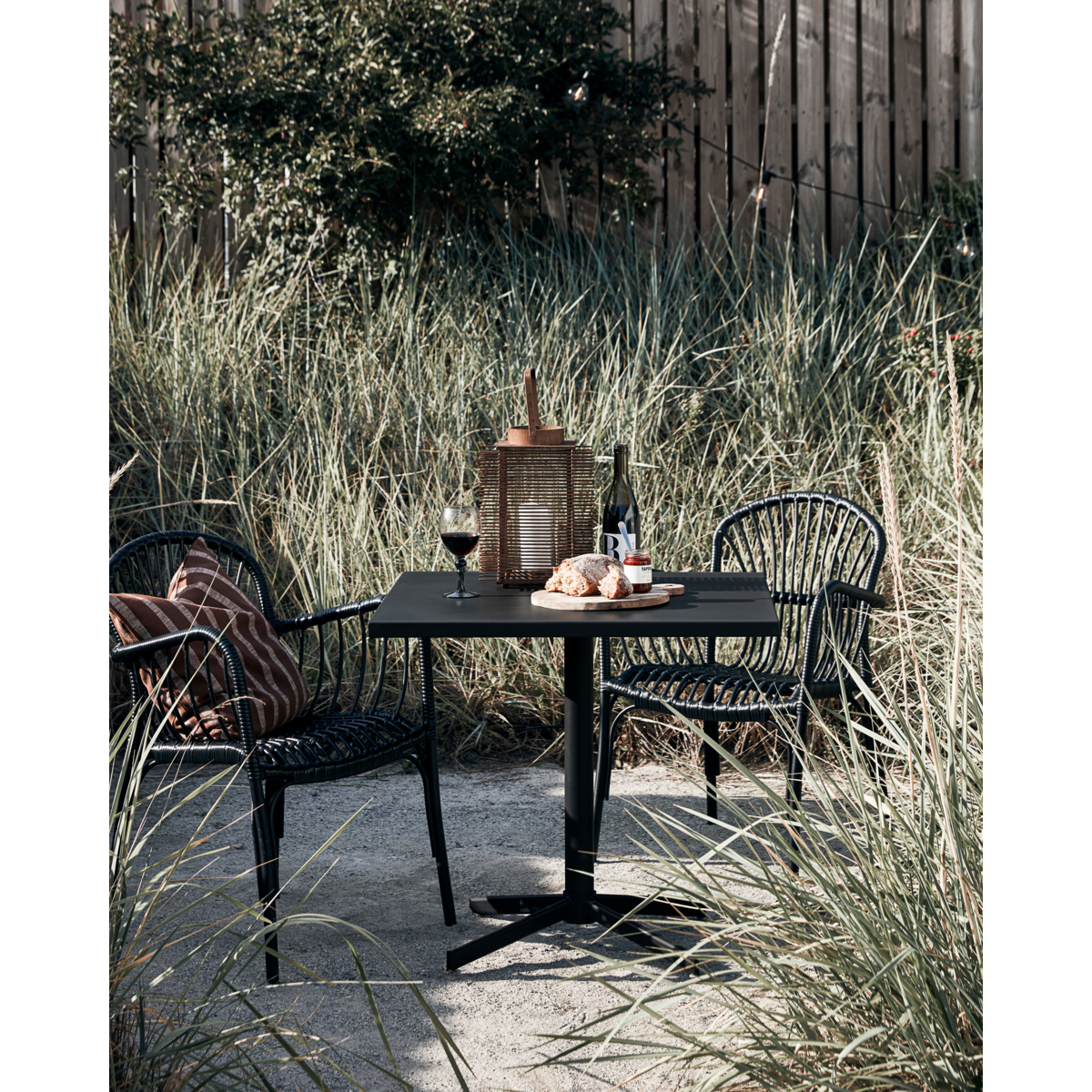 Table, Hdhelo, black