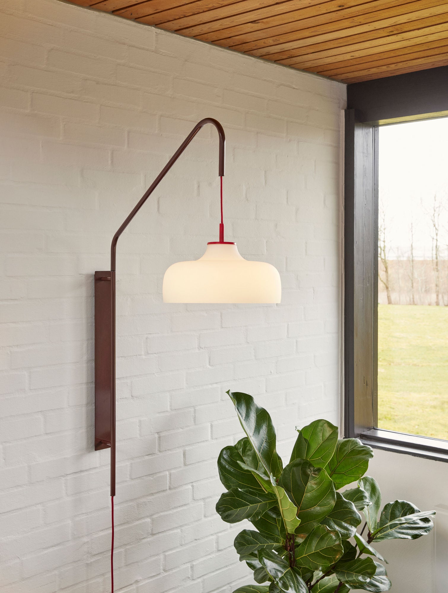 Current Wall lamp Red - 71x30xh111cm
