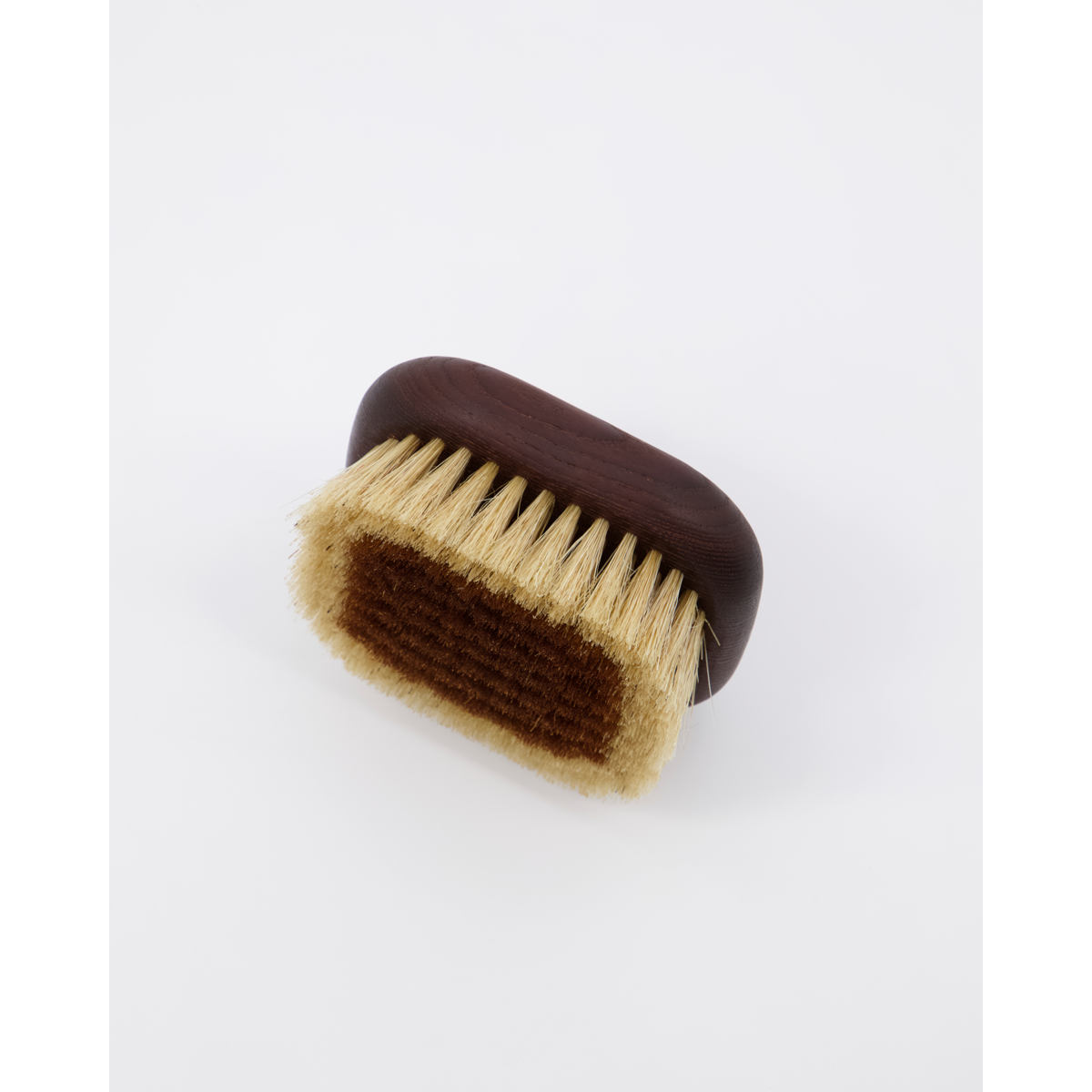 Ionic body brush, Mkborago, nature