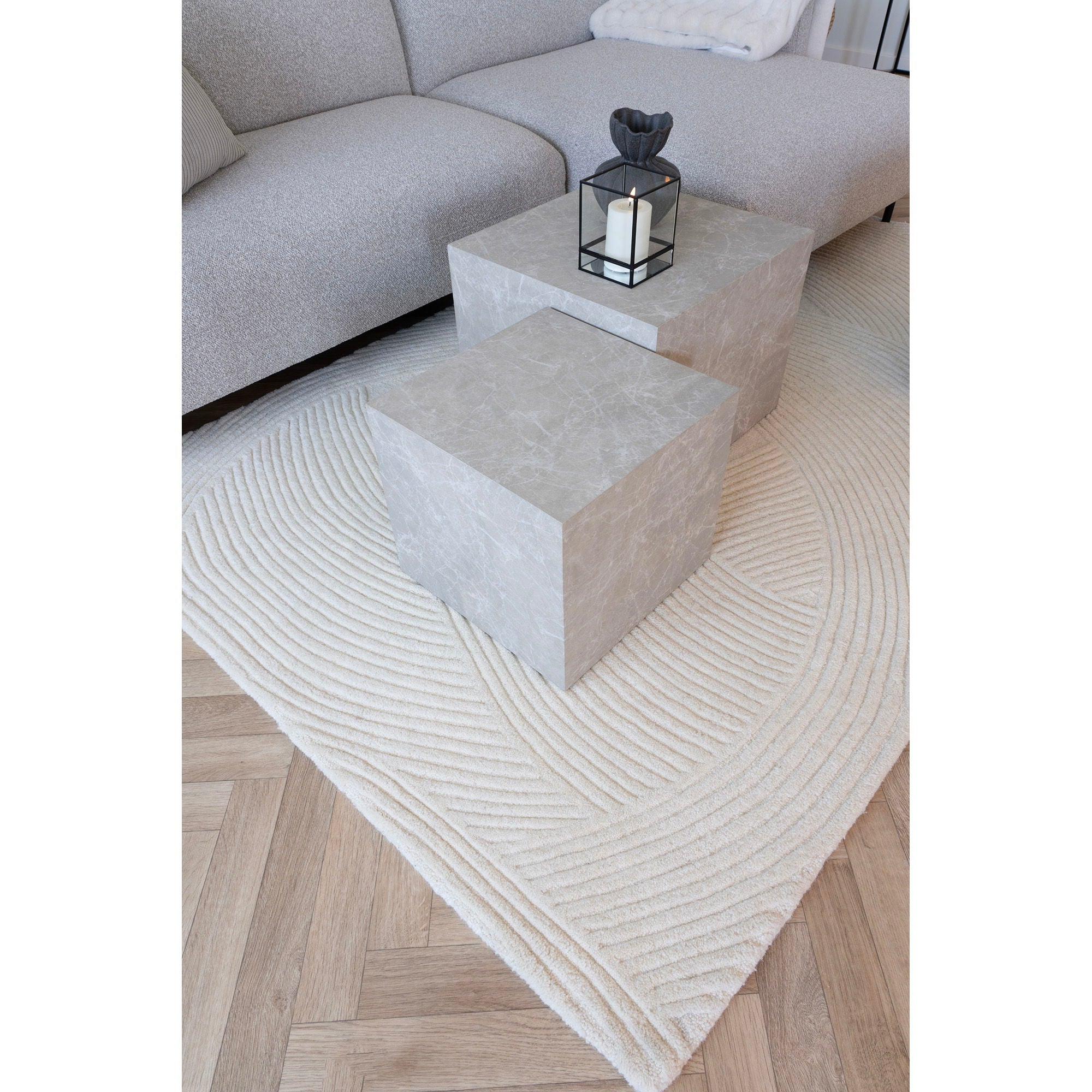 hand tufted