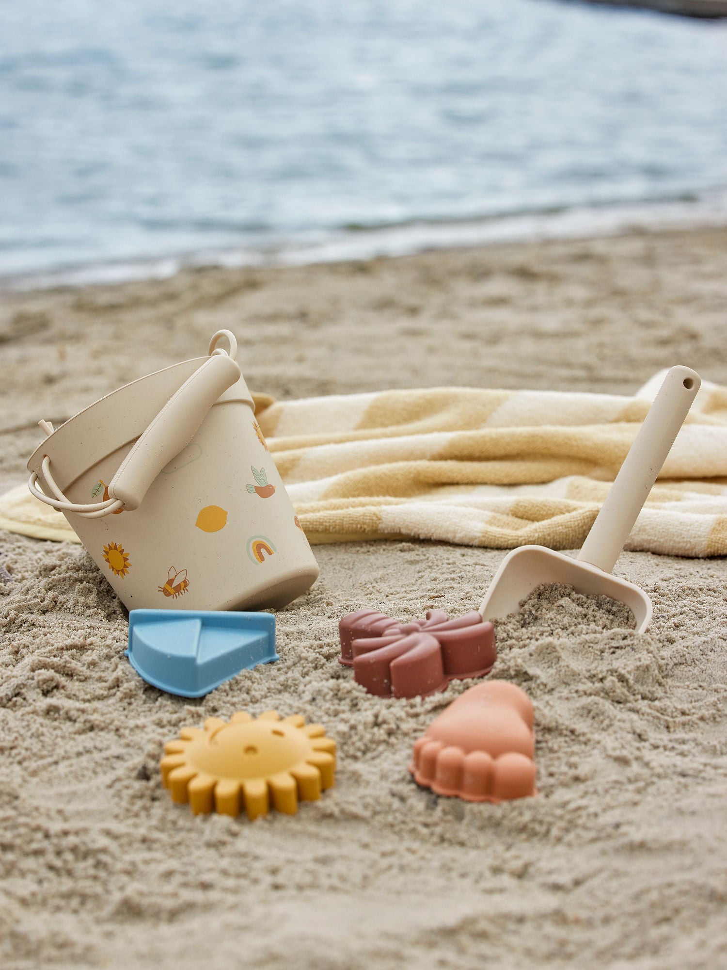 Bloomingville Mini Agnes Strand and Sandkass toy, Nature, Silicone