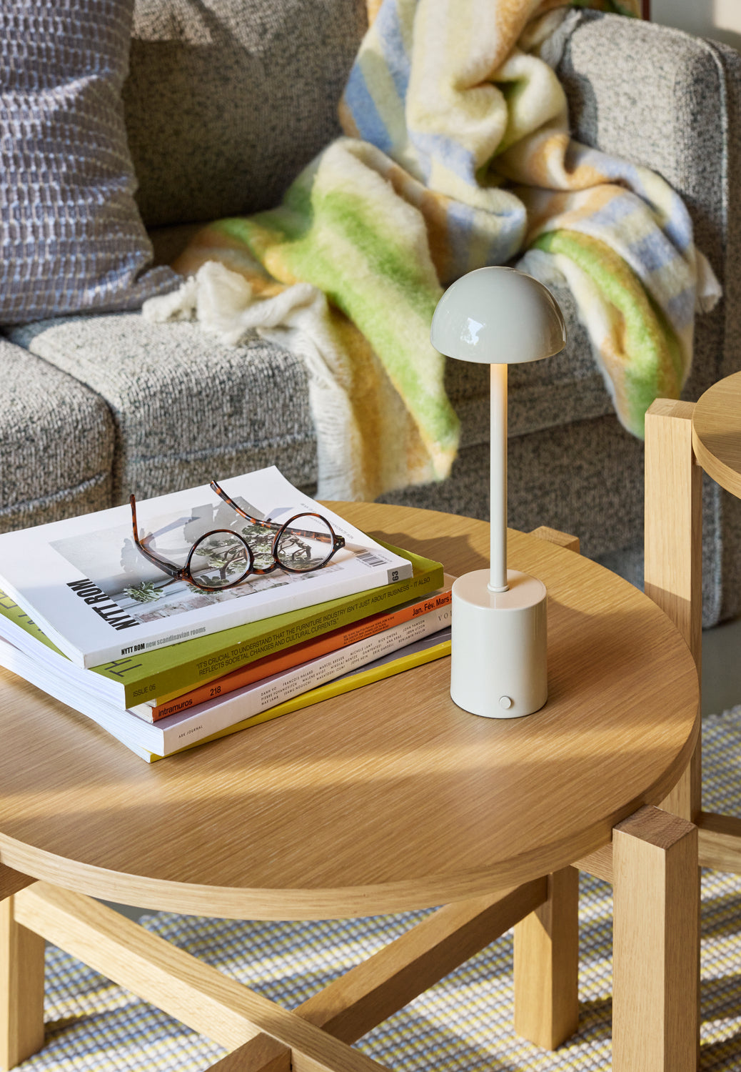 Four Coffee table Natural (set of 2) - ø68xh42cm, ø48xh55cm