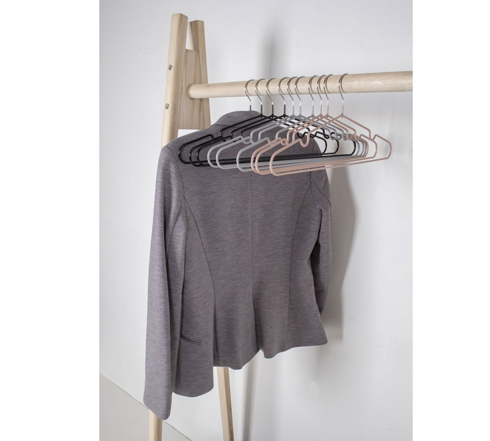 Display, metal hangers with coating, 80 sets
