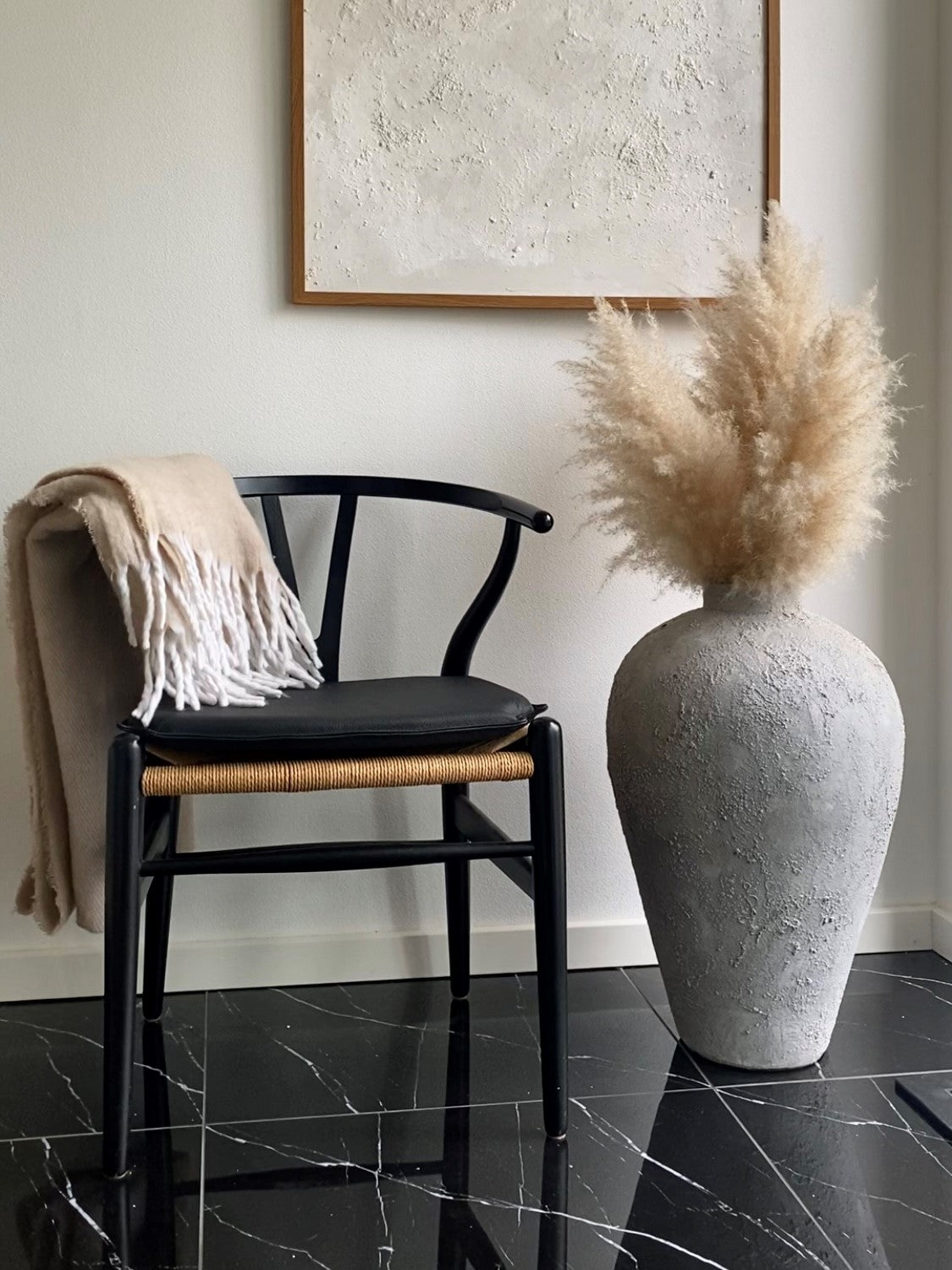 Hynde til Hans J. Wegner Y-stol CH24 i sort læder - Hynder til Hans J. Wegner CH24 Y-stol - DesignGaragen.dk