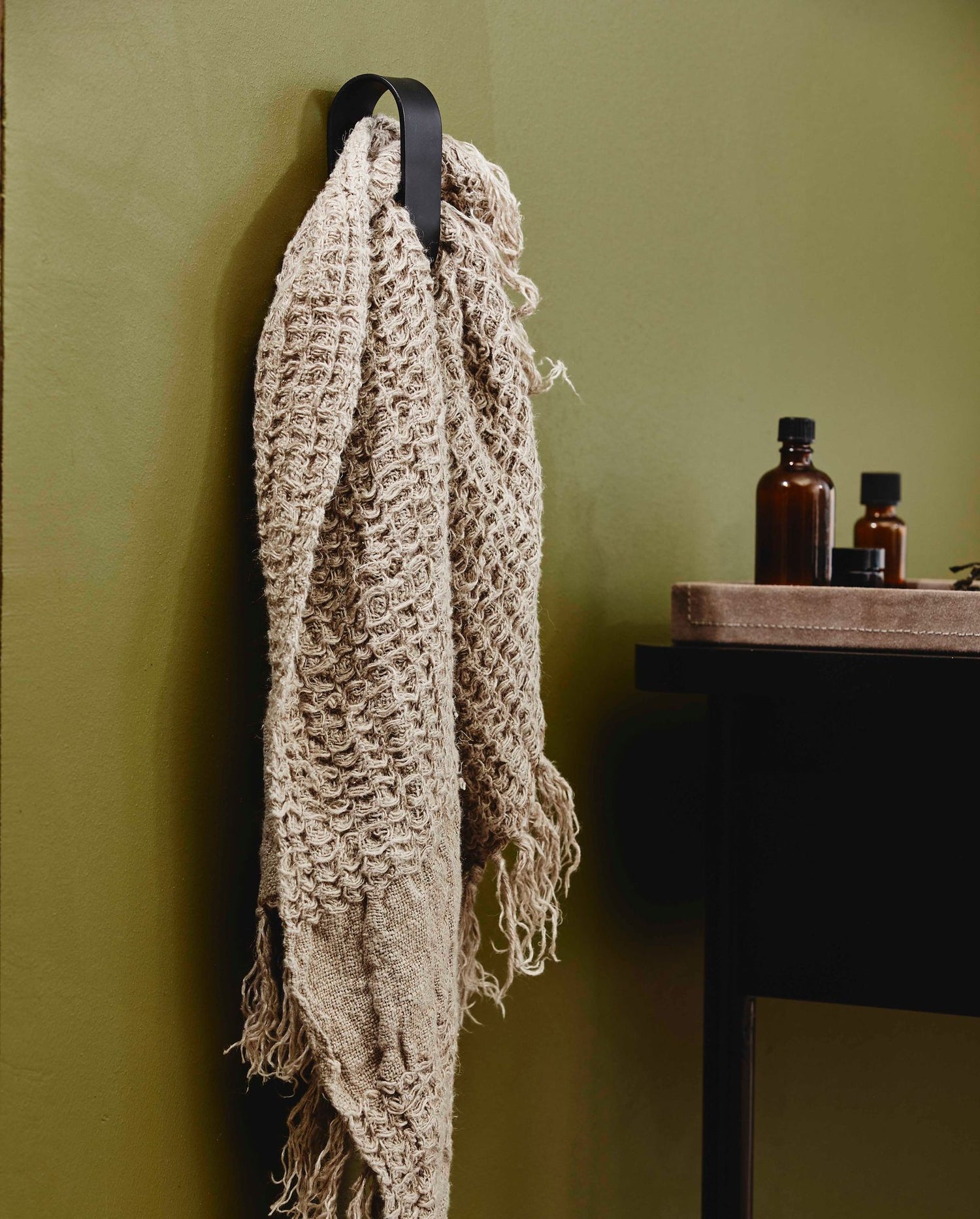 Sotra towel holder in stainless steel - H10.5 cm - black