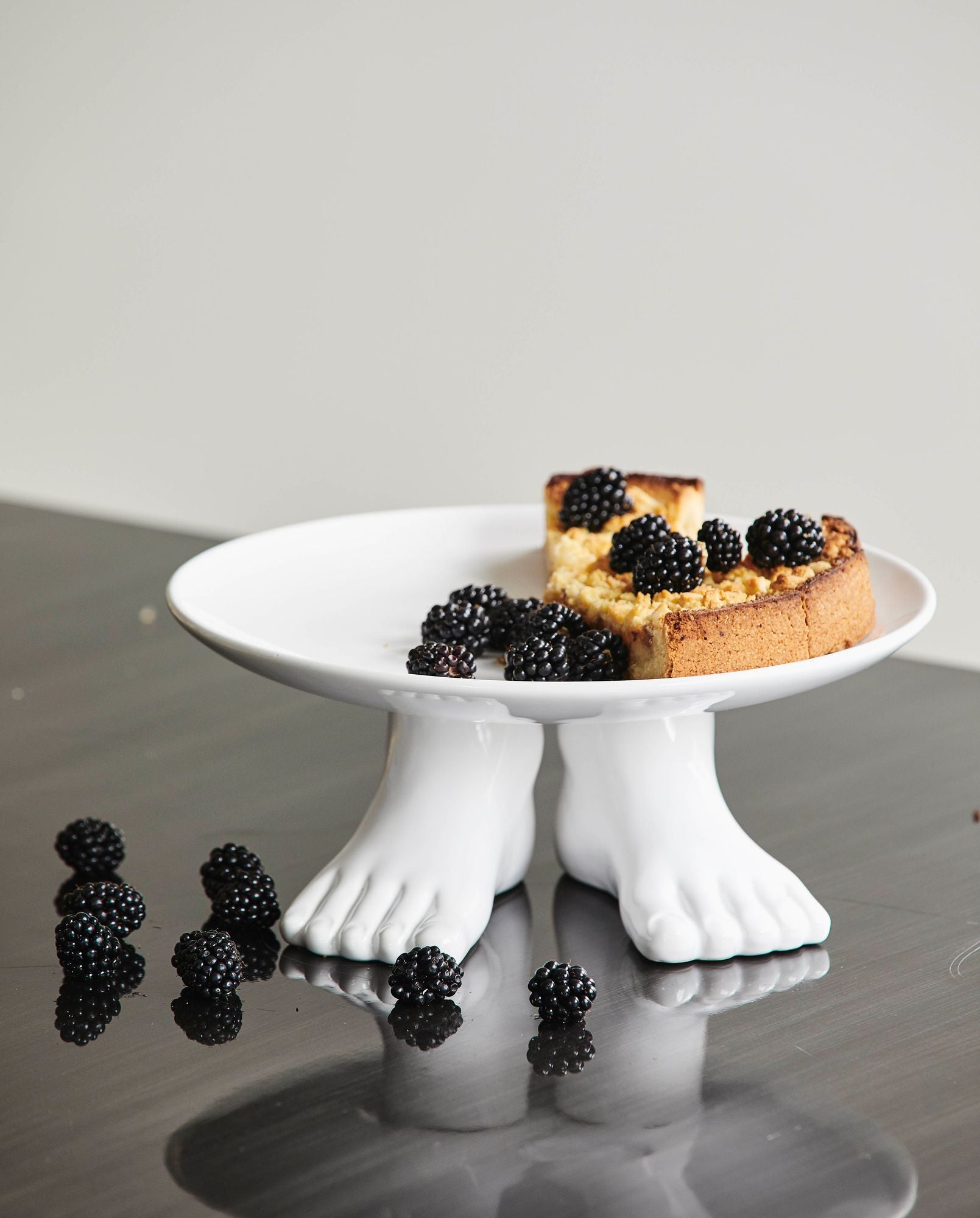 Cicely cake dish in ceramics - Ø29.5 cm - white