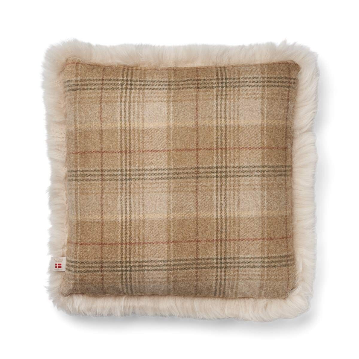 Checked Collection | Wool pillow | Long-haired | 52x52 cm