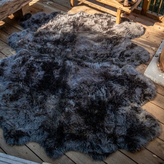 Lambskin rug | Long-haired | New Zealand | 180x214 cm