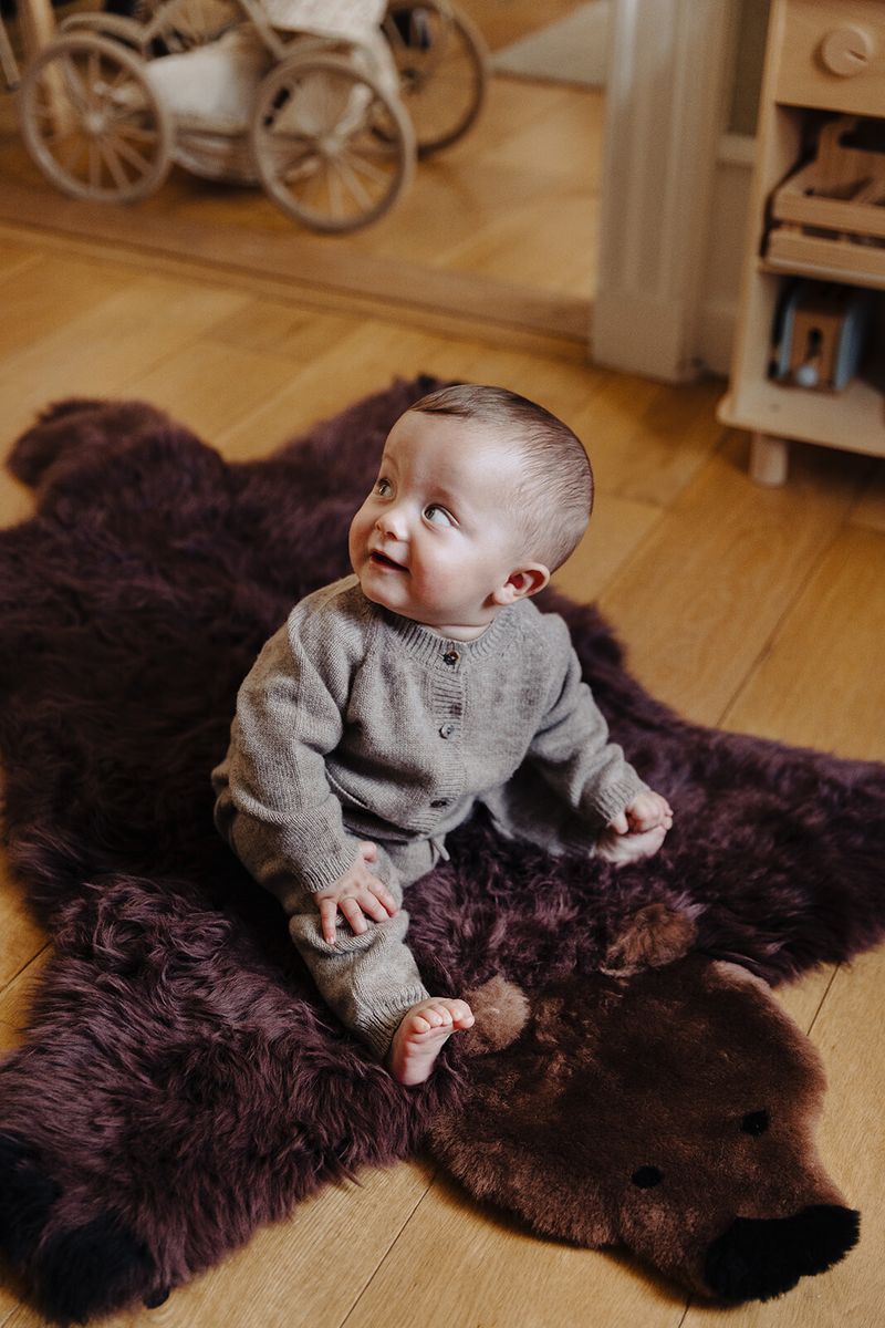 Bear | New Zealand | 130x80 cm