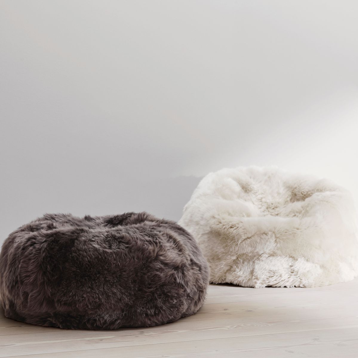 Round bean bag chair | Long-haired | New Zealand | 73x74 cm & 92x93 cm