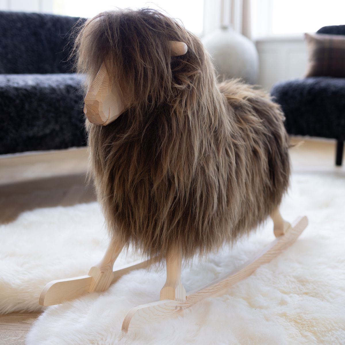 Manray Povl Kjer Design | Long-haired Lambskin | Large L85xW25xH60 cm