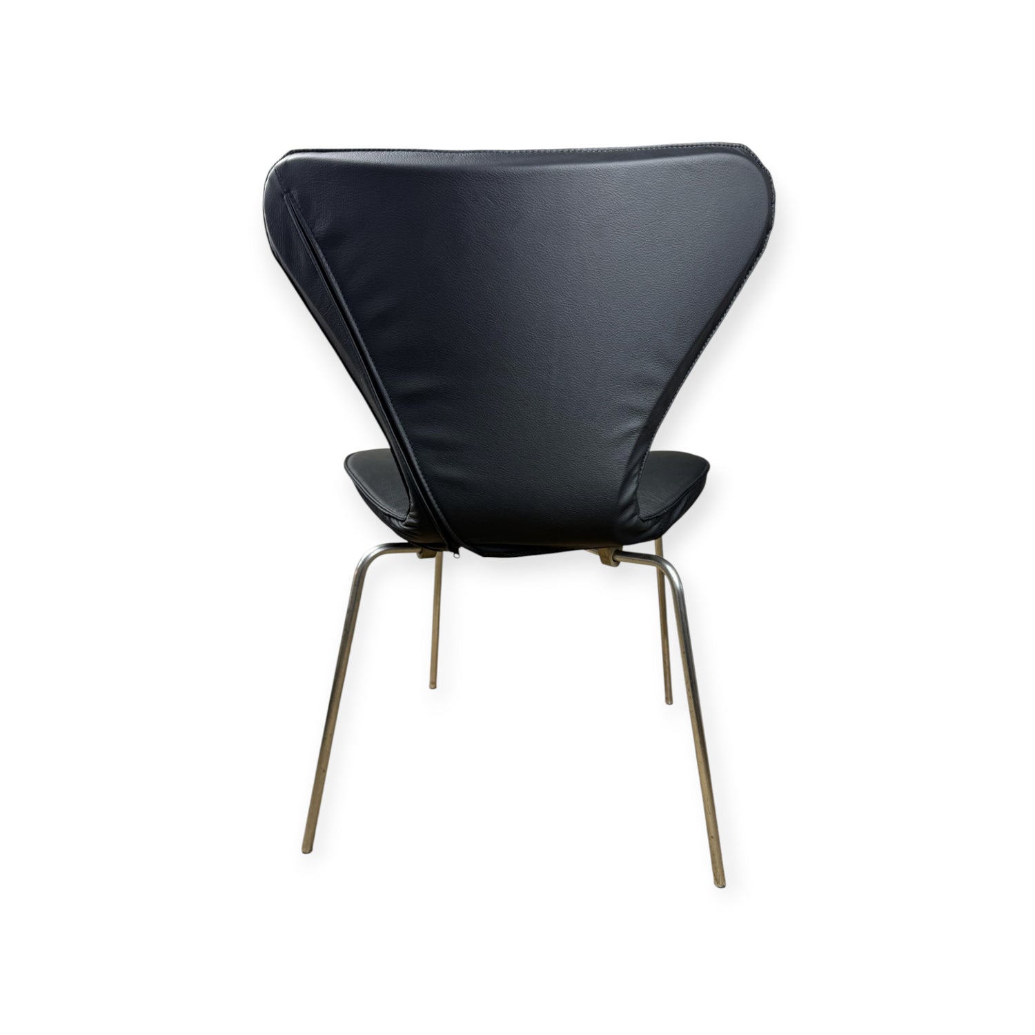 Full cover for Arne Jacobsen 3107 chair in black leather
