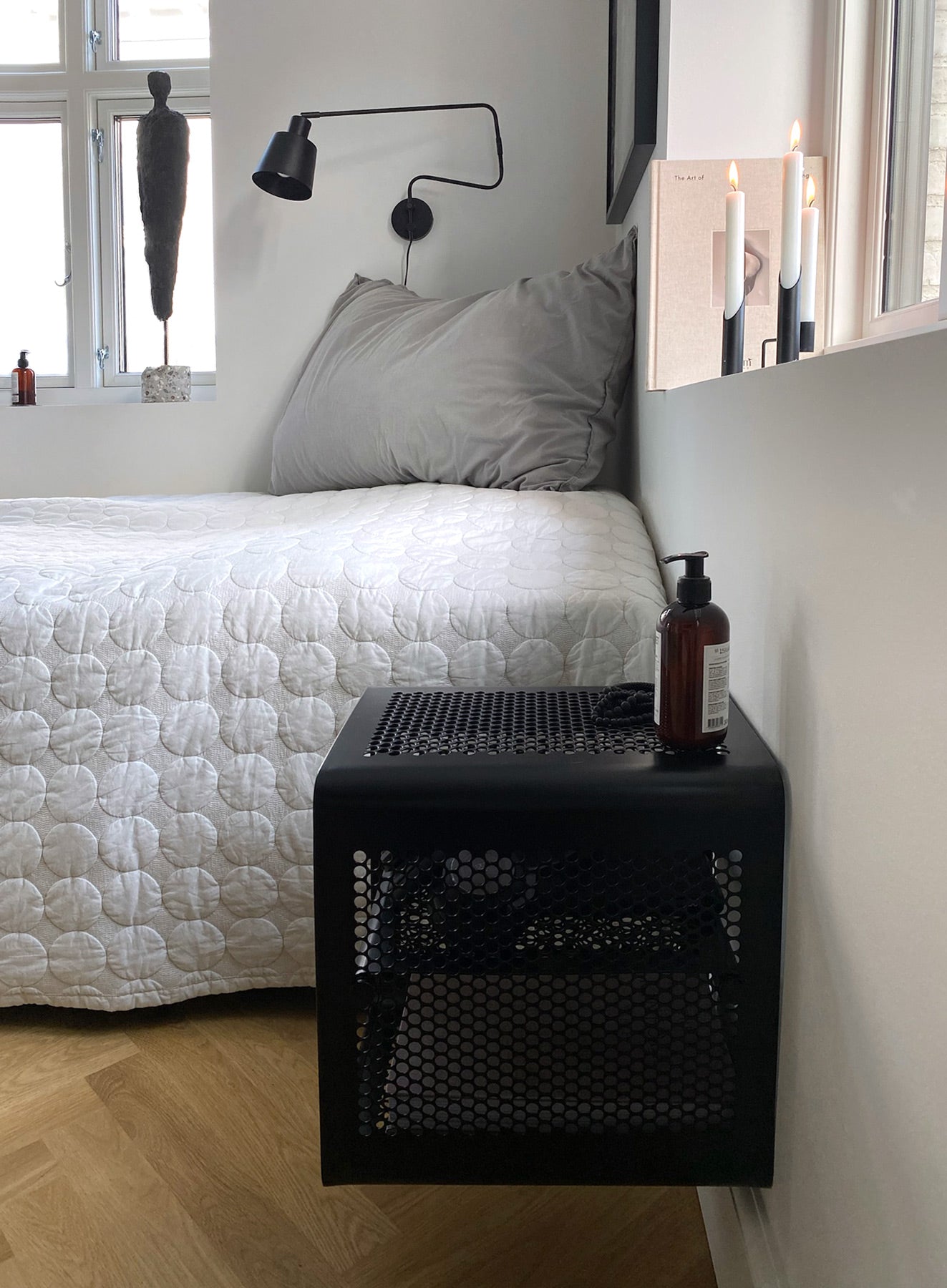 TICA RACK, WALL - SMALL/BLACK - Tica Copenhagen - DesignGaragen.dk