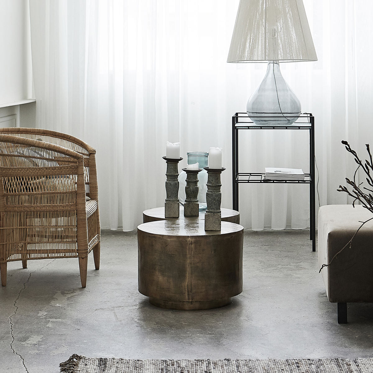 House Doctor - Candlestick, Gima, Green - l: 10 cm, w: 10 cm, h: 23 cm