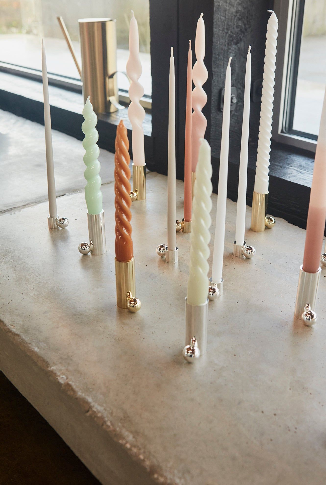 Oyoy Living Palloa Candlestick - Small - Brass