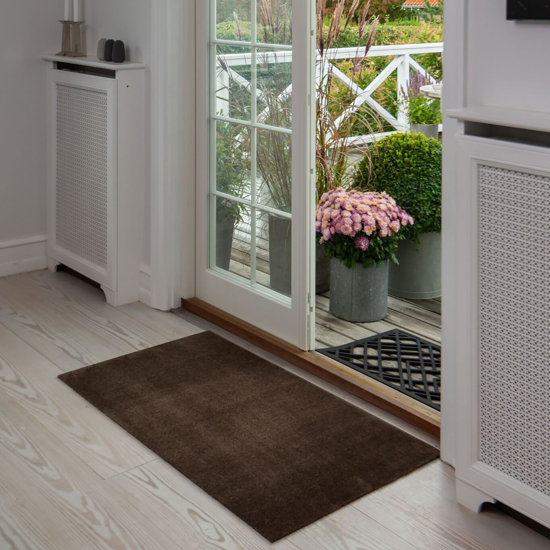 FLOOR MAT 67 x 120 cm - UNI COLOUR/BROWN - Tica Copenhagen - DesignGaragen.dk
