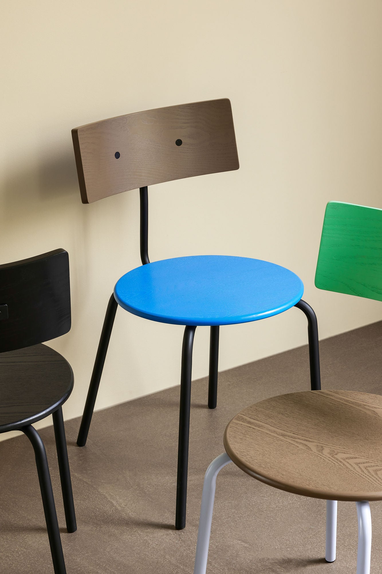 Hübsch koi dining chair black