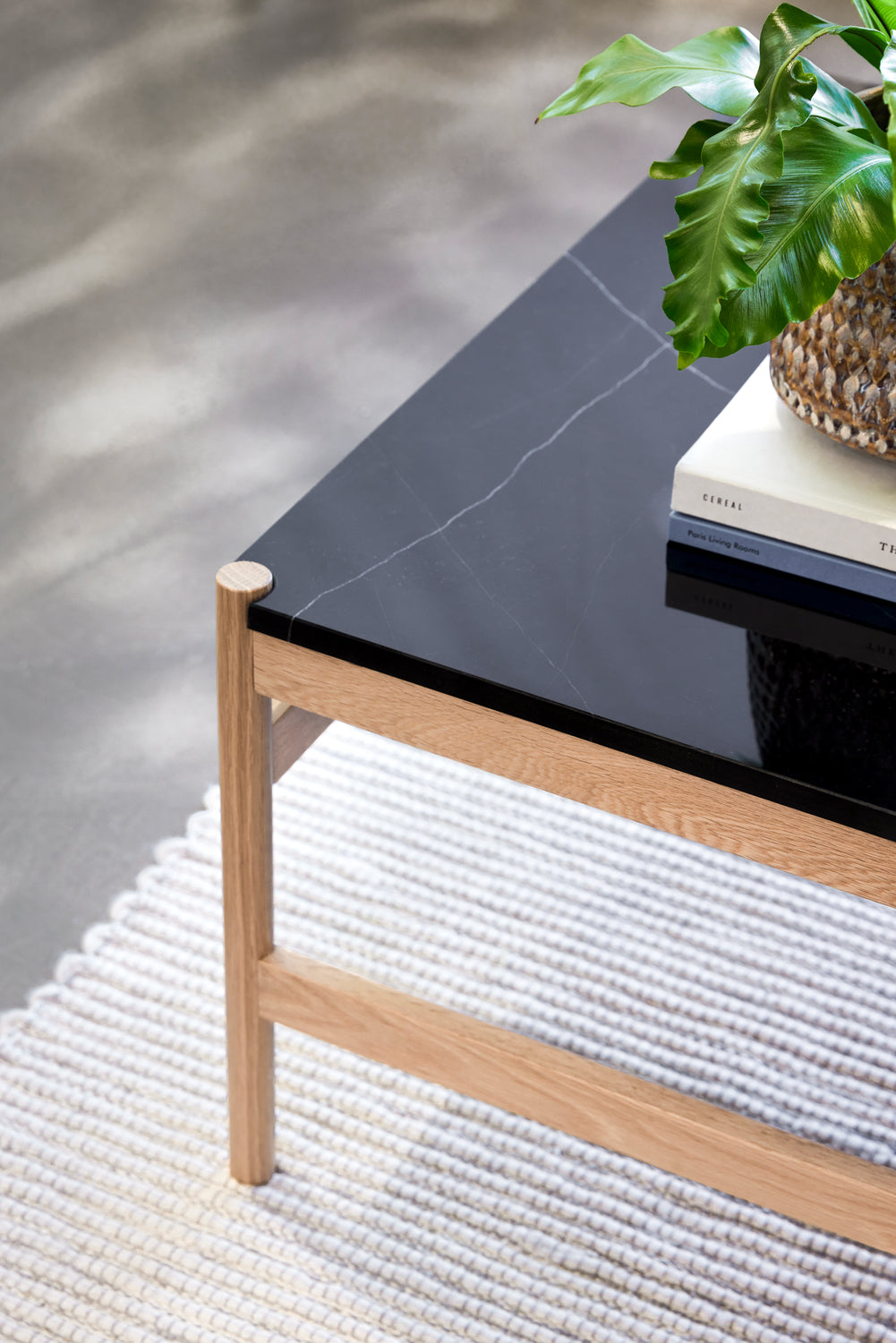 Raw Coffee Table Black/Natural - 80x80xh45cm