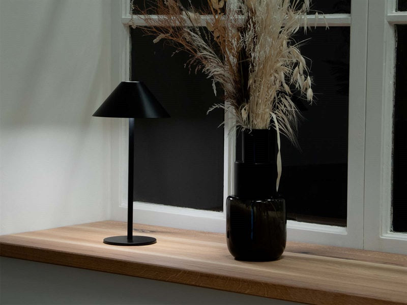 Era lamp, black