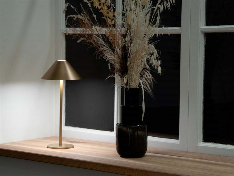 Era lamp, gold
