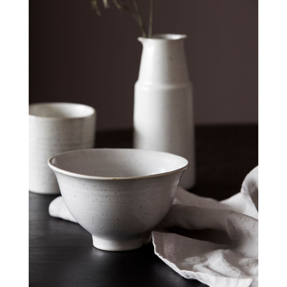 Bowl, hdpion, gray; white