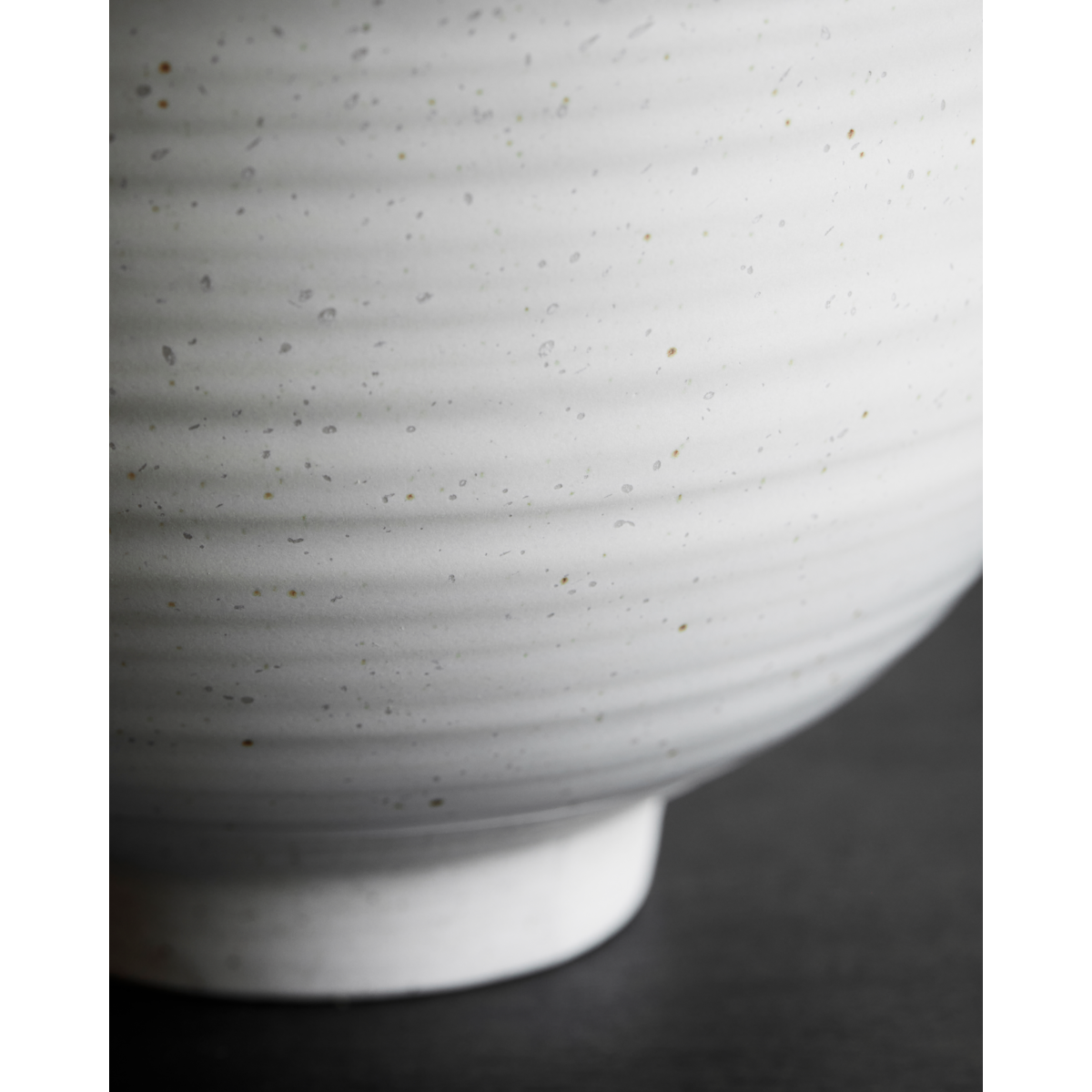Bowl, hdpion, gray; white
