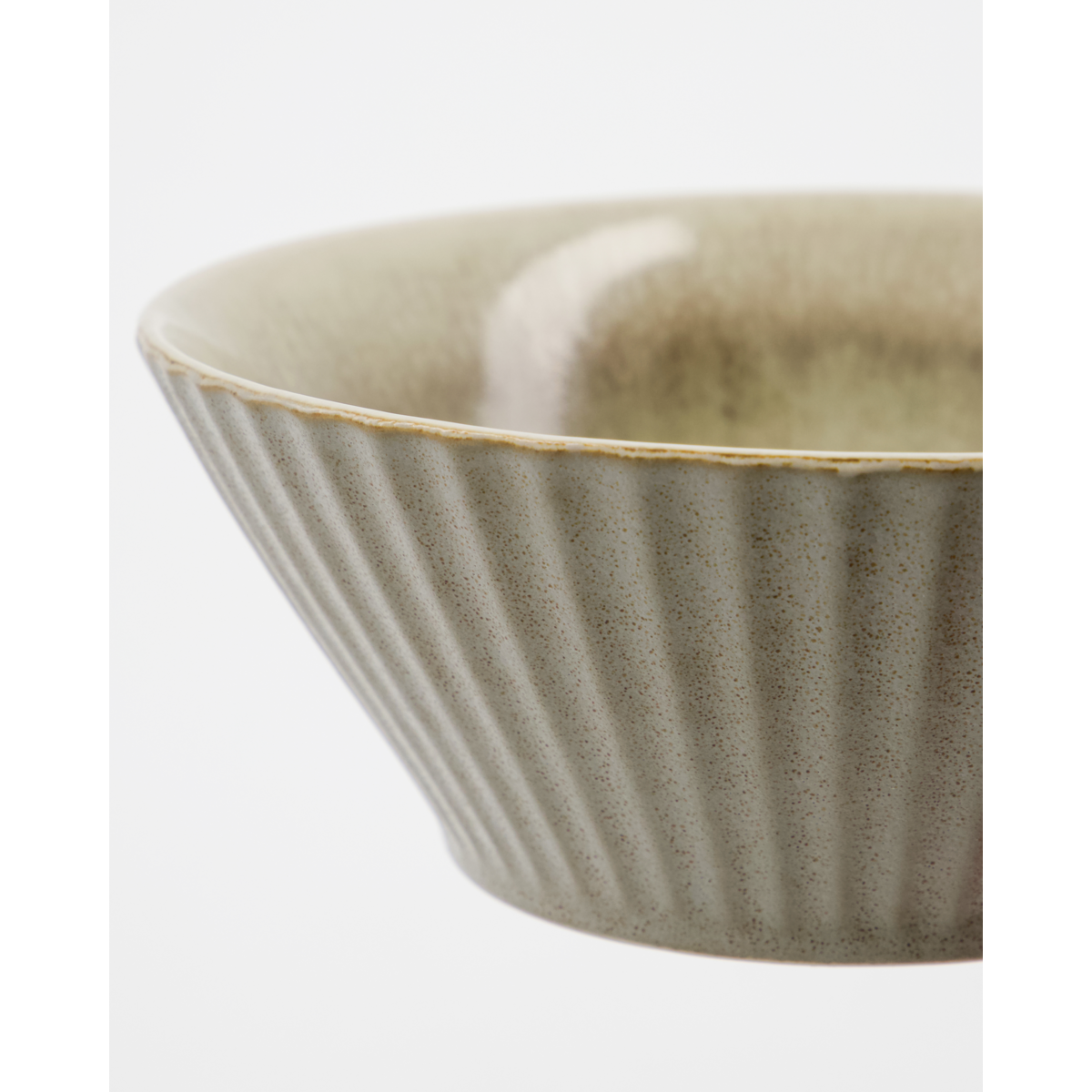 Bowl, hdpleat, gray; brown