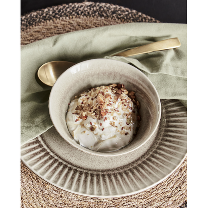 Bowl, hdpleat, gray; brown