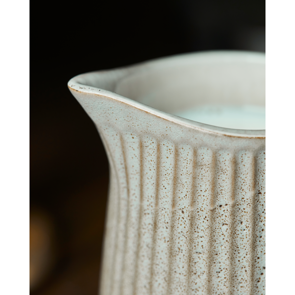 Jug, hdpleat, gray; brown