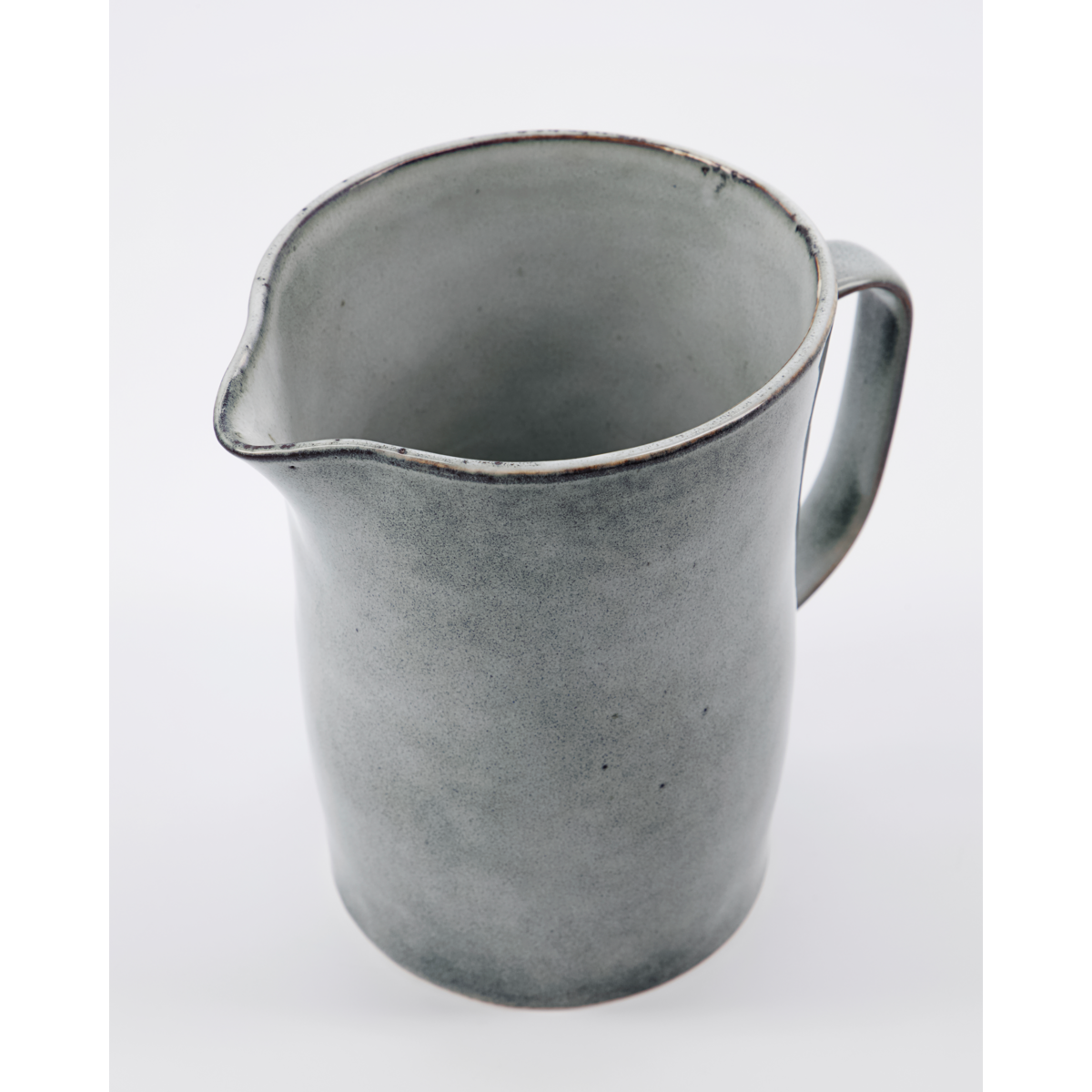 Pitcher, hdrustic, gray; blue
