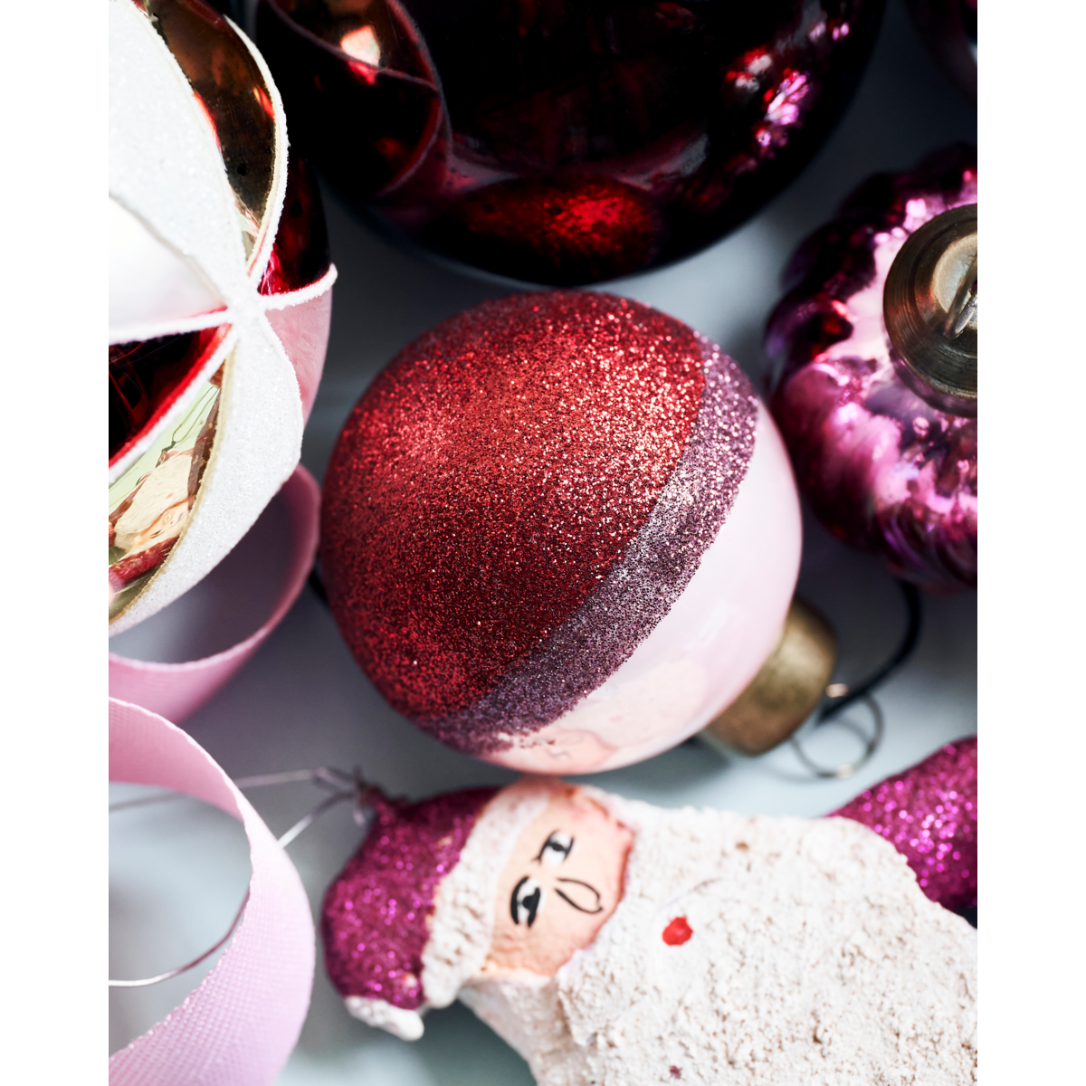 Christmas decorations, hdstrip, pink; red