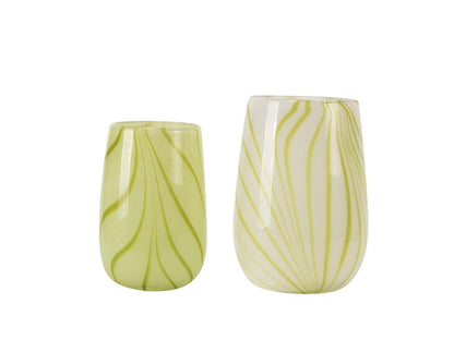 Zinnia vase, lime