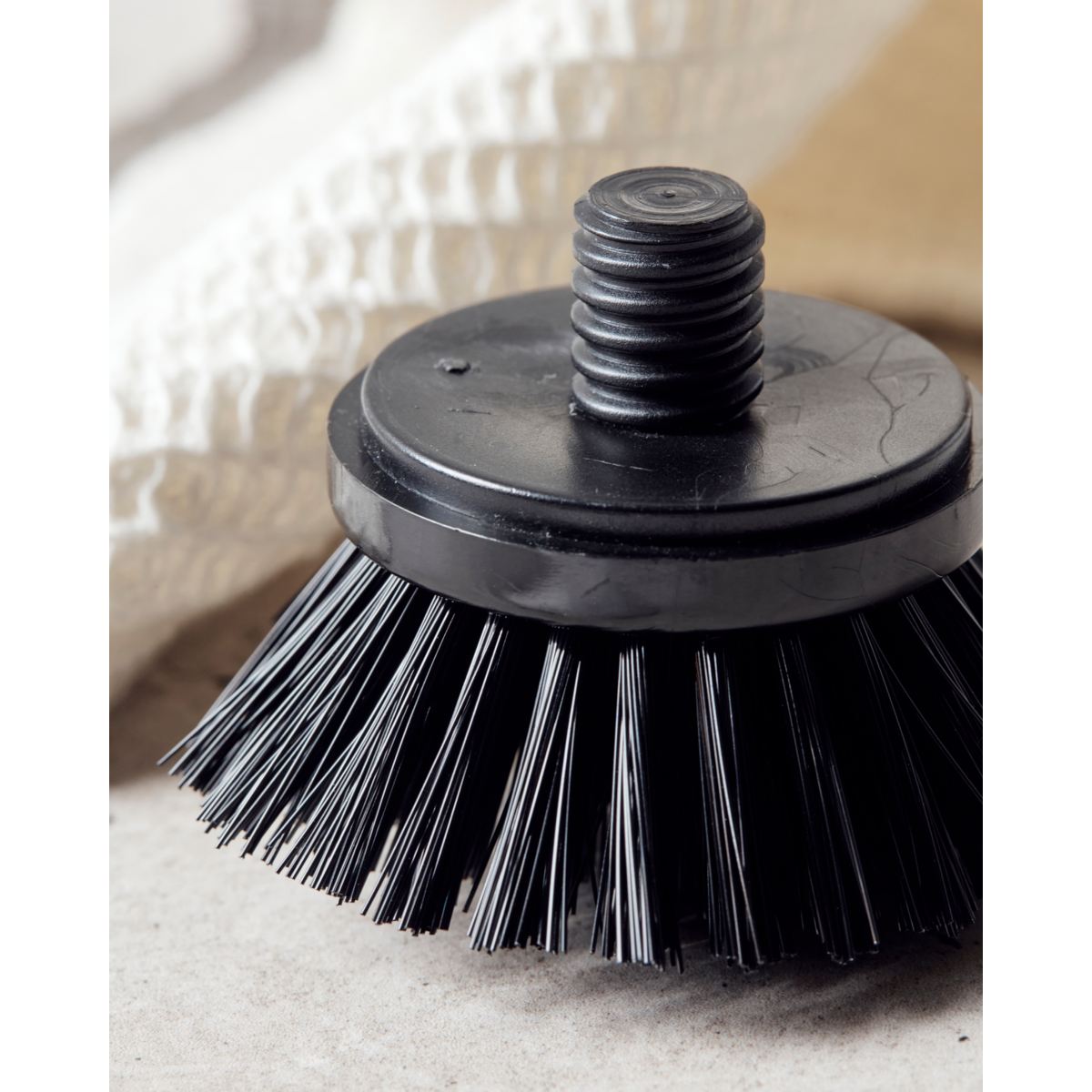 Interchangeable brush heads, black