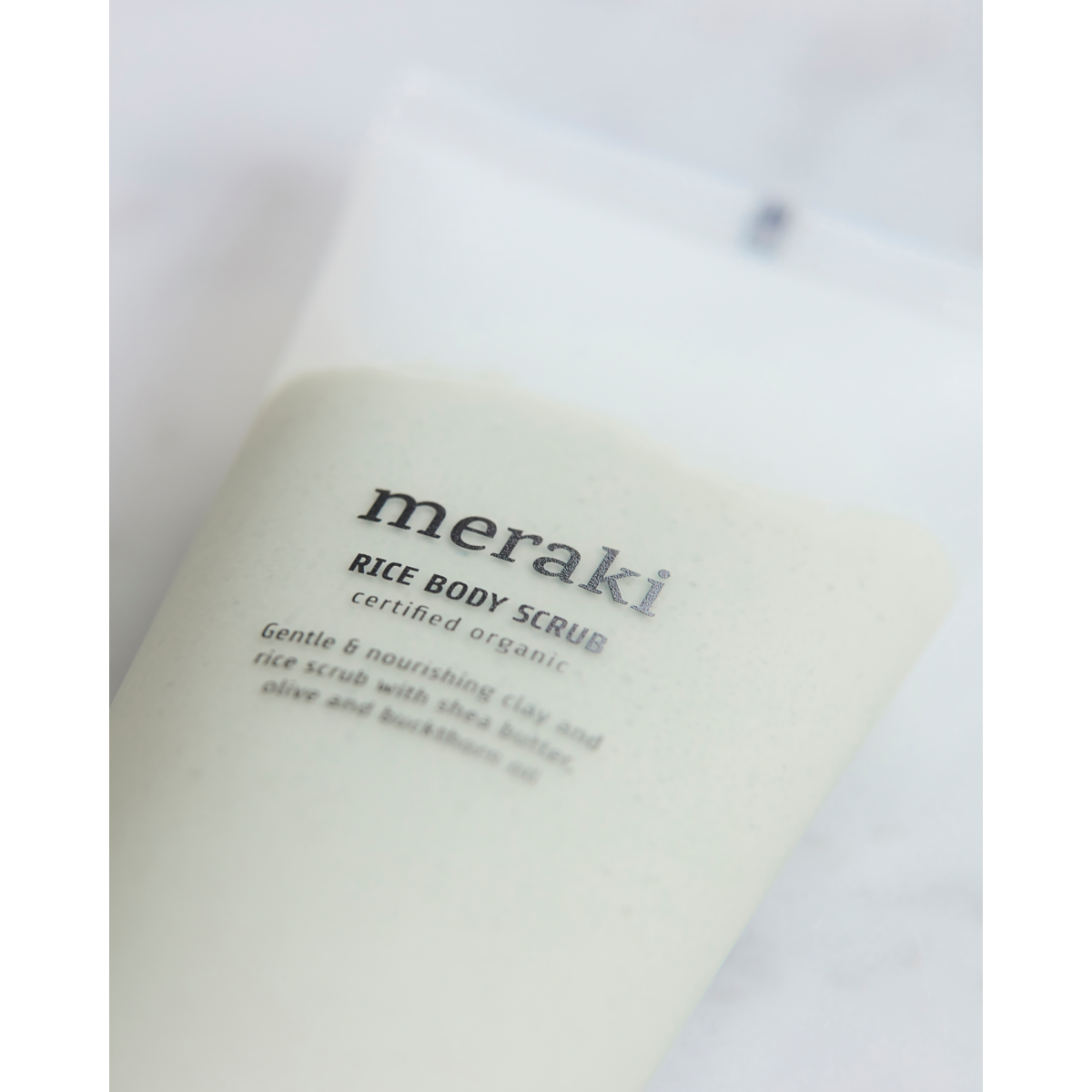 Rice body scrub, white