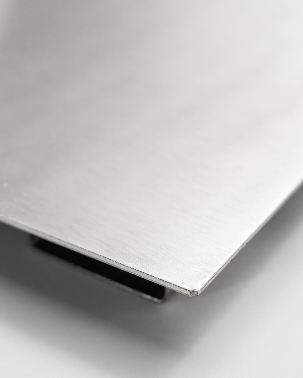 Board, HDNema, Brushed silver finish