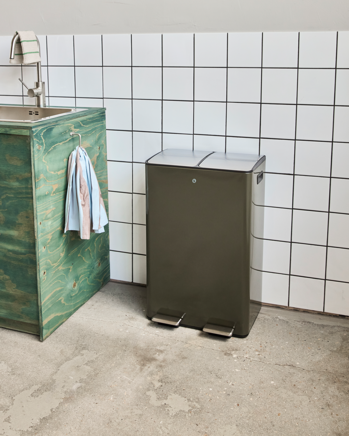 Trash can, HDBlack, Green