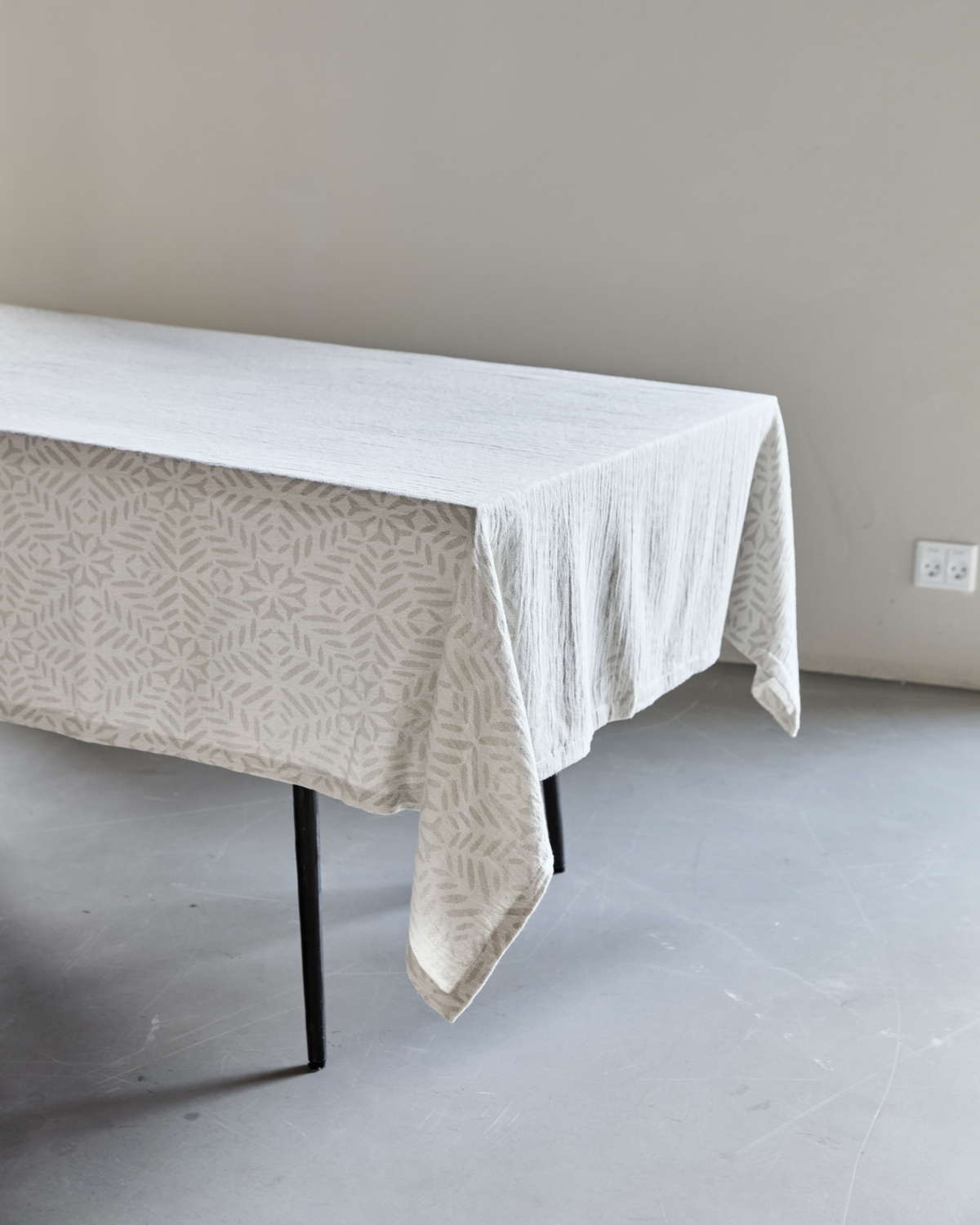 Cloth, HDClip, White; Grey