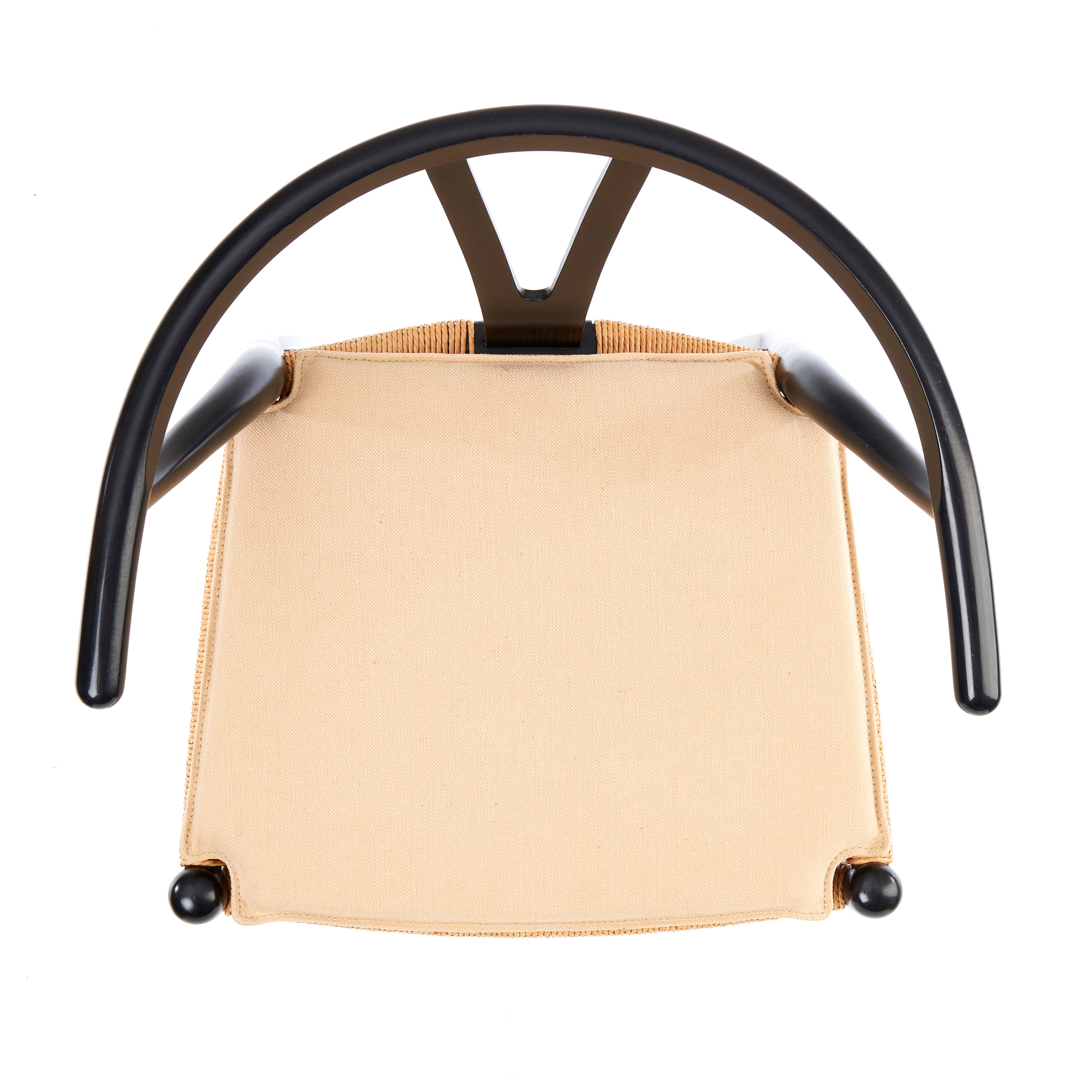 Hynde til Hans J. Wegner Y-stol CH24 i lys beige stof polstring - Hynder til Hans J. Wegner CH24 Y-stol - DesignGaragen.dk