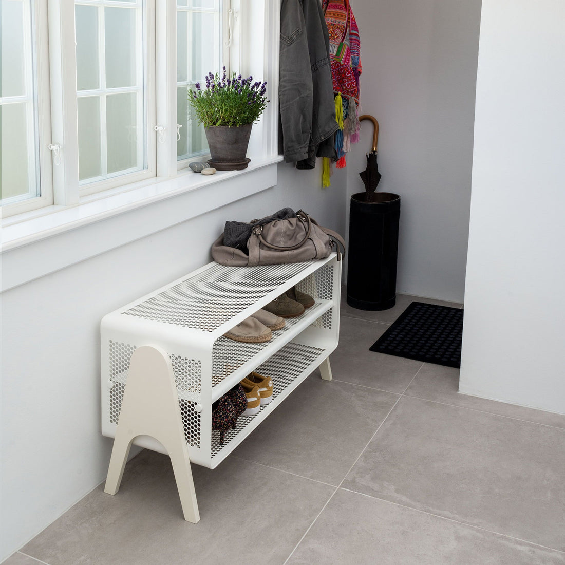 TICA RACK, FLOOR - LARGE/WHITE - Tica Copenhagen - DesignGaragen.dk