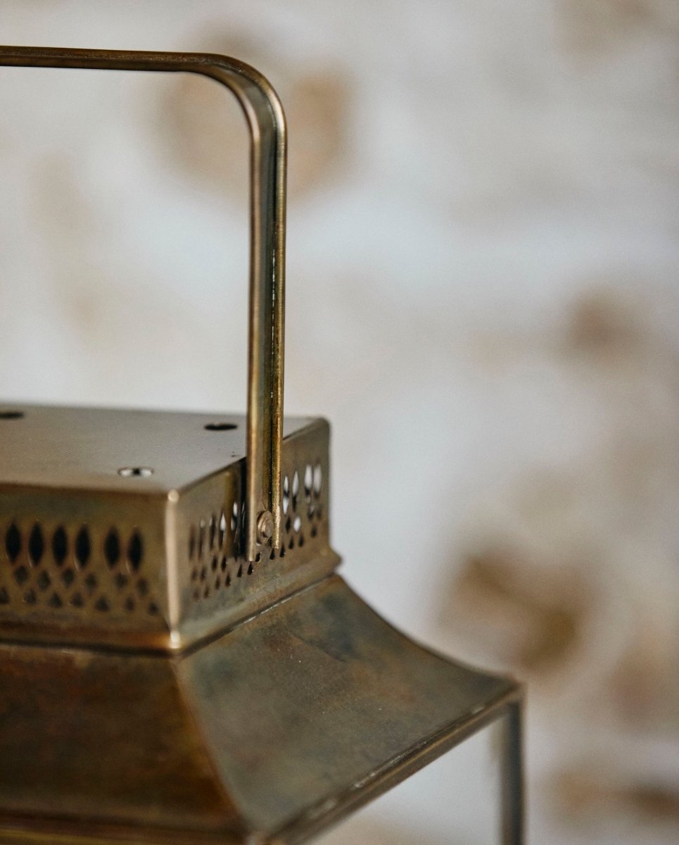 ANTIQUE lantern in iron - h30 cm - gold finish