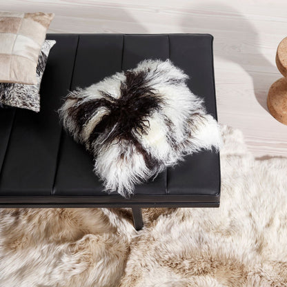 Lambskin pillow | Curly | Tibet | 40x40 cm
