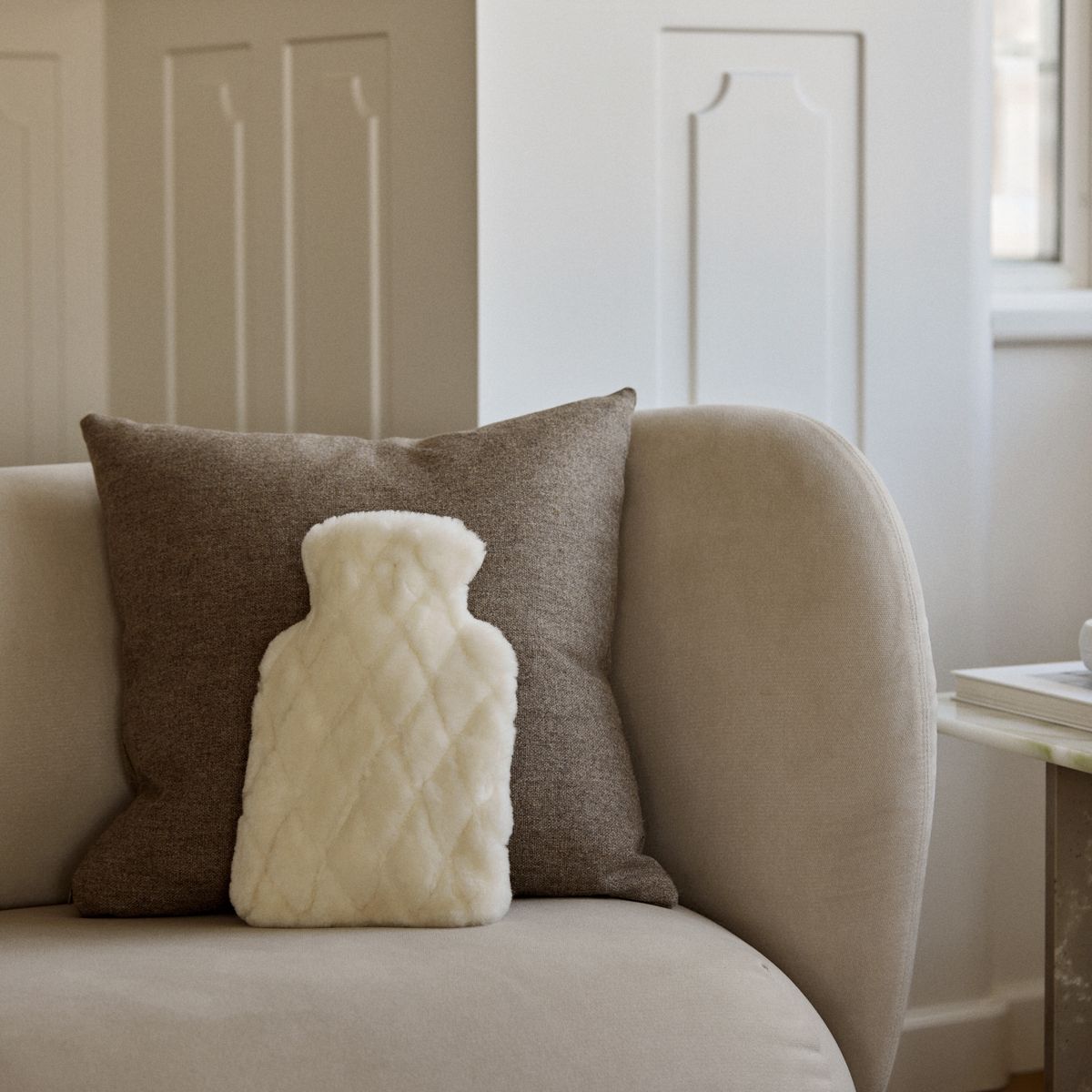 Leaf thermos | Moccasin | New Zealand | 32x22 cm