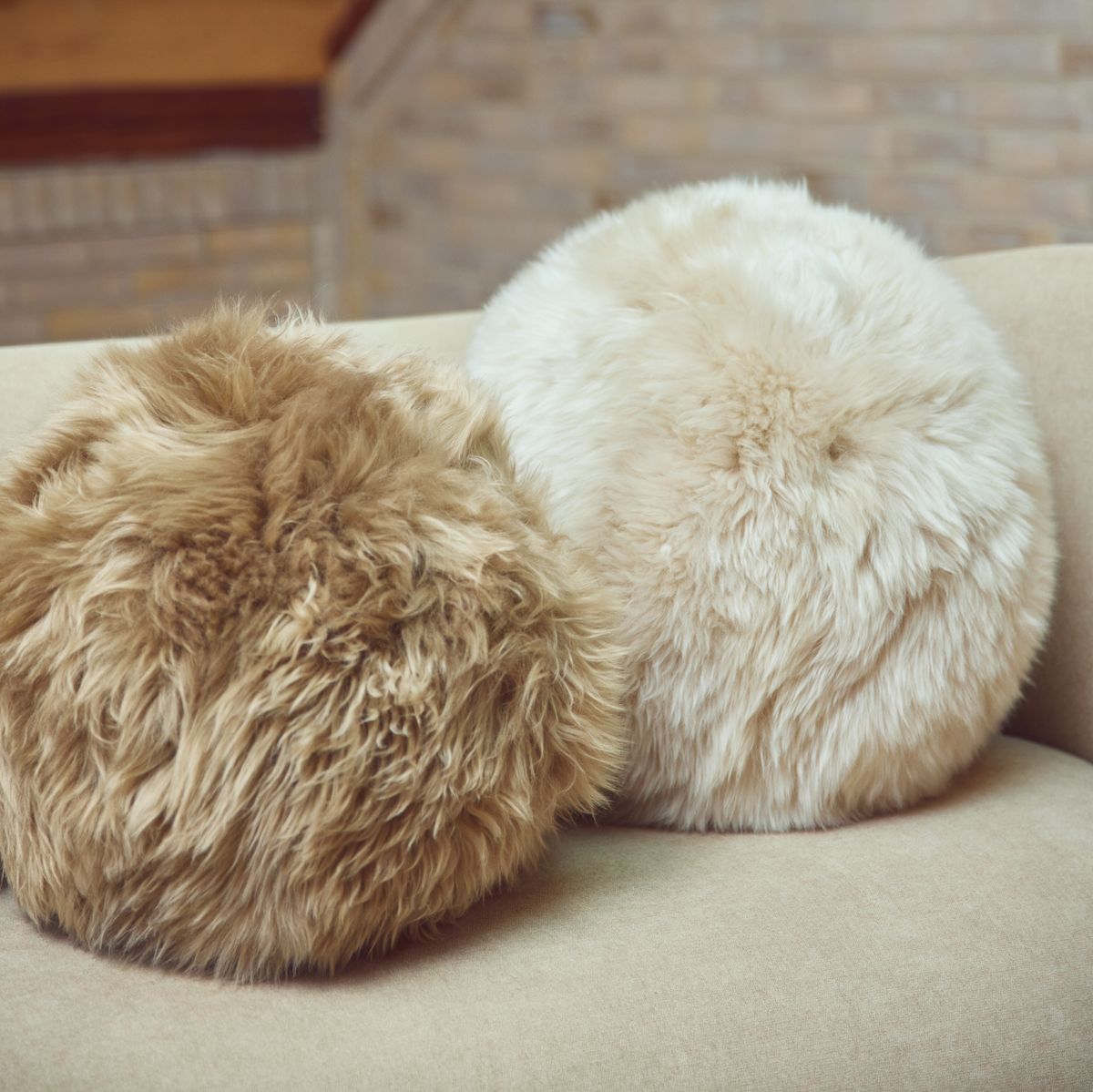 Angelite pillow | Long-haired | New Zealand | Ø25/30/35
