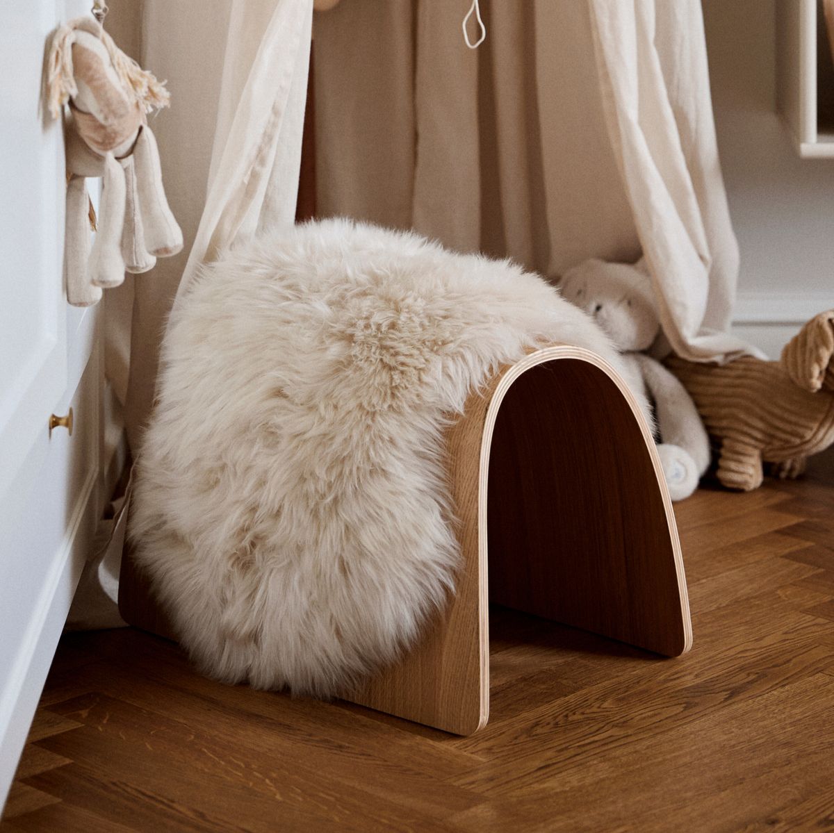 Sheep Stool cover | Long-haired | New Zealand
