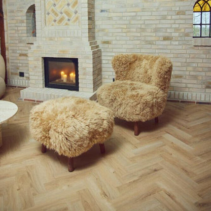 Emily Stool | Long haired